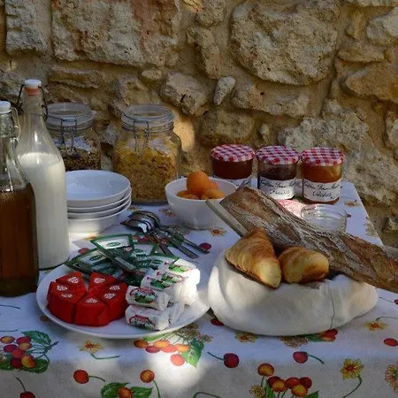 Bed & Breakfast Les Rocailles De La Reine