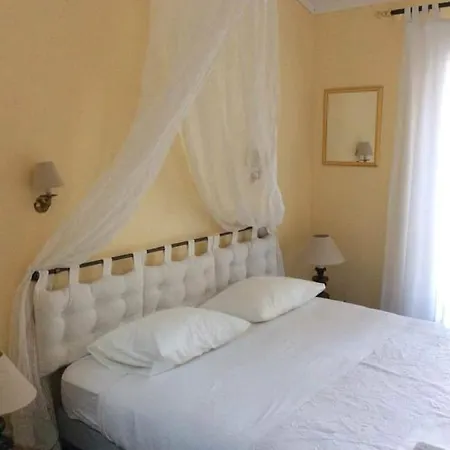 Les Rocailles De La Reine